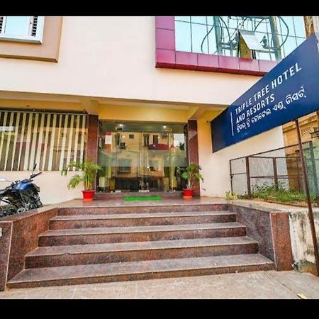 Triple Tree Hotel & Resorts Bhubaneswar Exterior photo